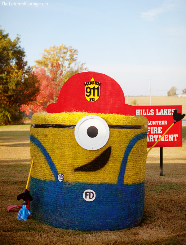 Hay Bale Decorating Despicable Me