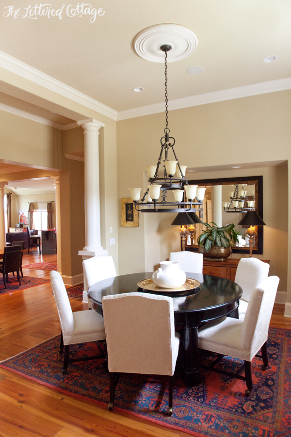 Round Dining Room Table | Ceiling Medallion