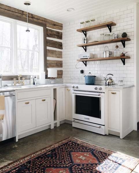 HolidayAtSee On Instagram | HillAndCabin on Instagram | Tennessee Log Cabin | AirBnB 