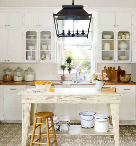 Christi at TheBrownShed on Instagram | Country Farmhouse Kitchen