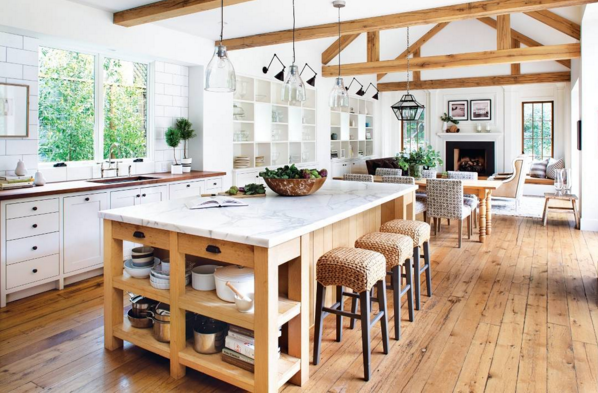 CottagesGardens on Instagram | Kitchen by Ken Lindsteadt and Paul Printy | Photo by Paul Dyer