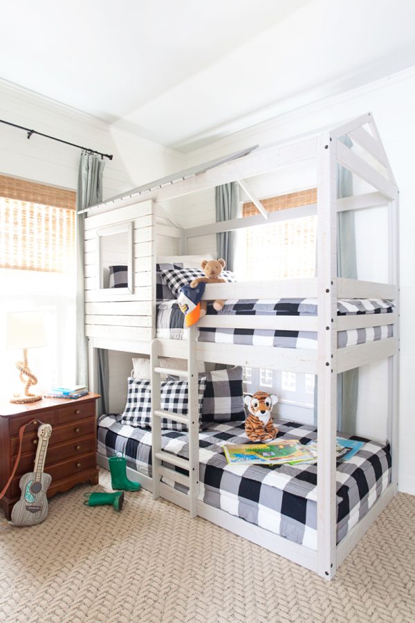 Cottage Style Kids Room The Lettered, Easiest Way To Put Sheets On A Bunk Bed